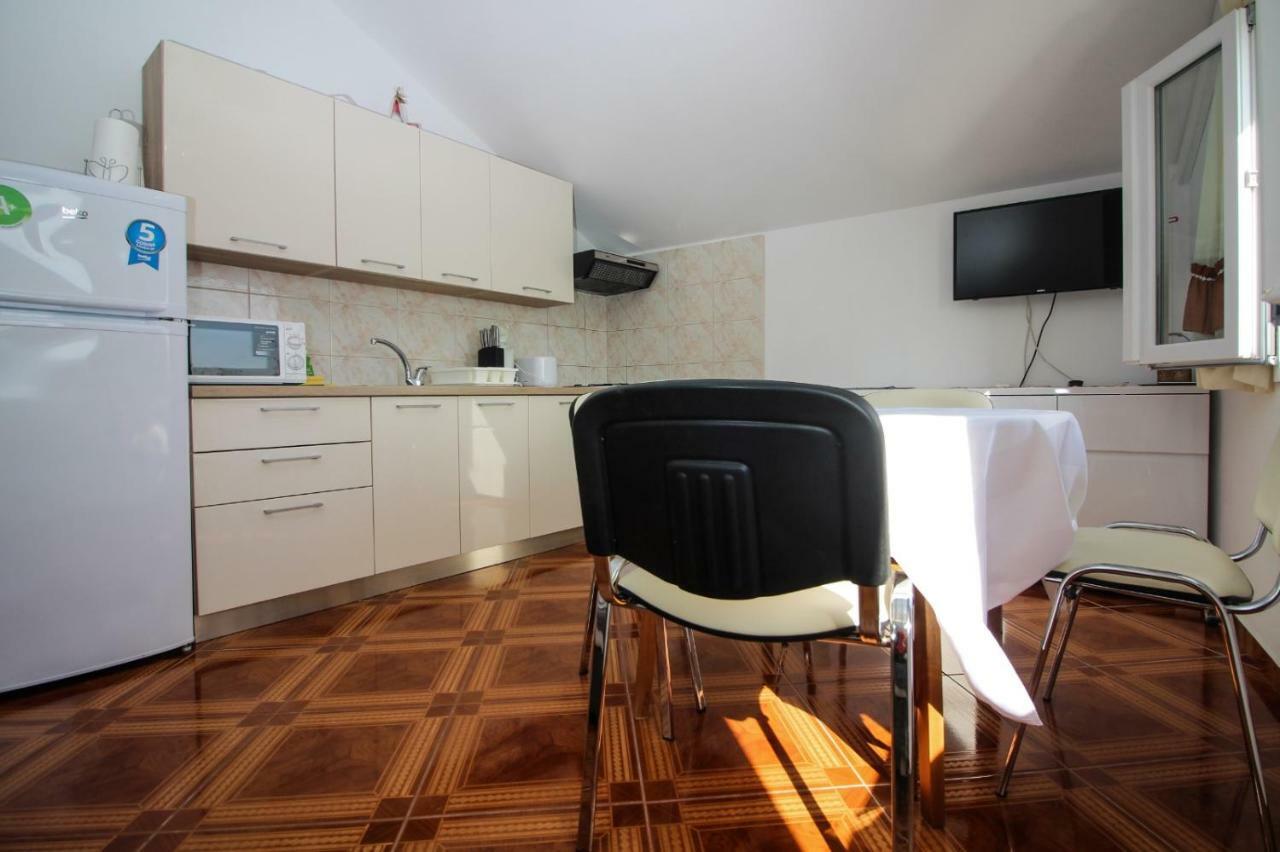Apartmani Toni Poce Primošten Extérieur photo